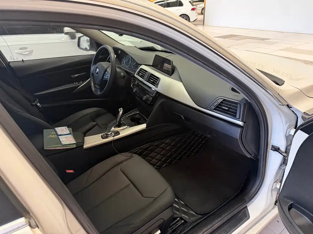 BMW 3 Series 2016