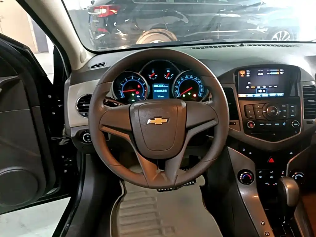 Chevrolet Cruze 2016 — фото 11