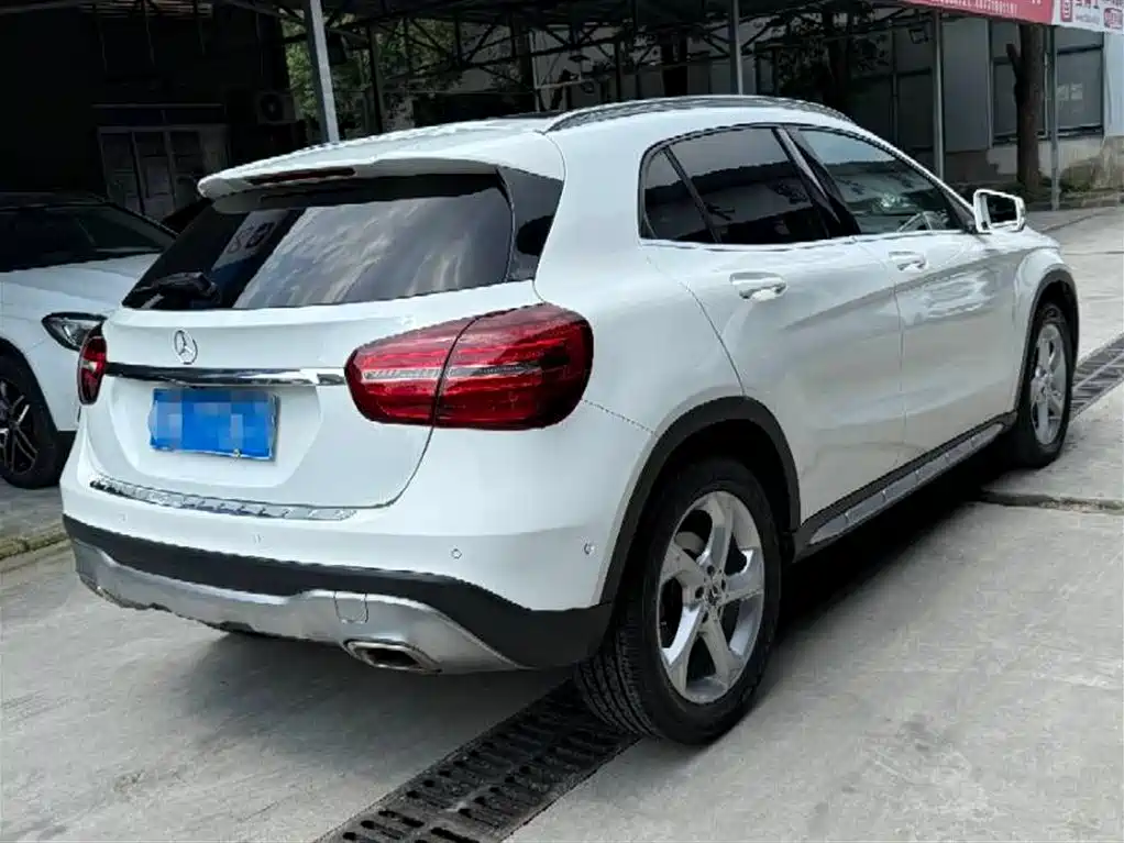 Mercedes-Benz GLA 2018 — фото 4