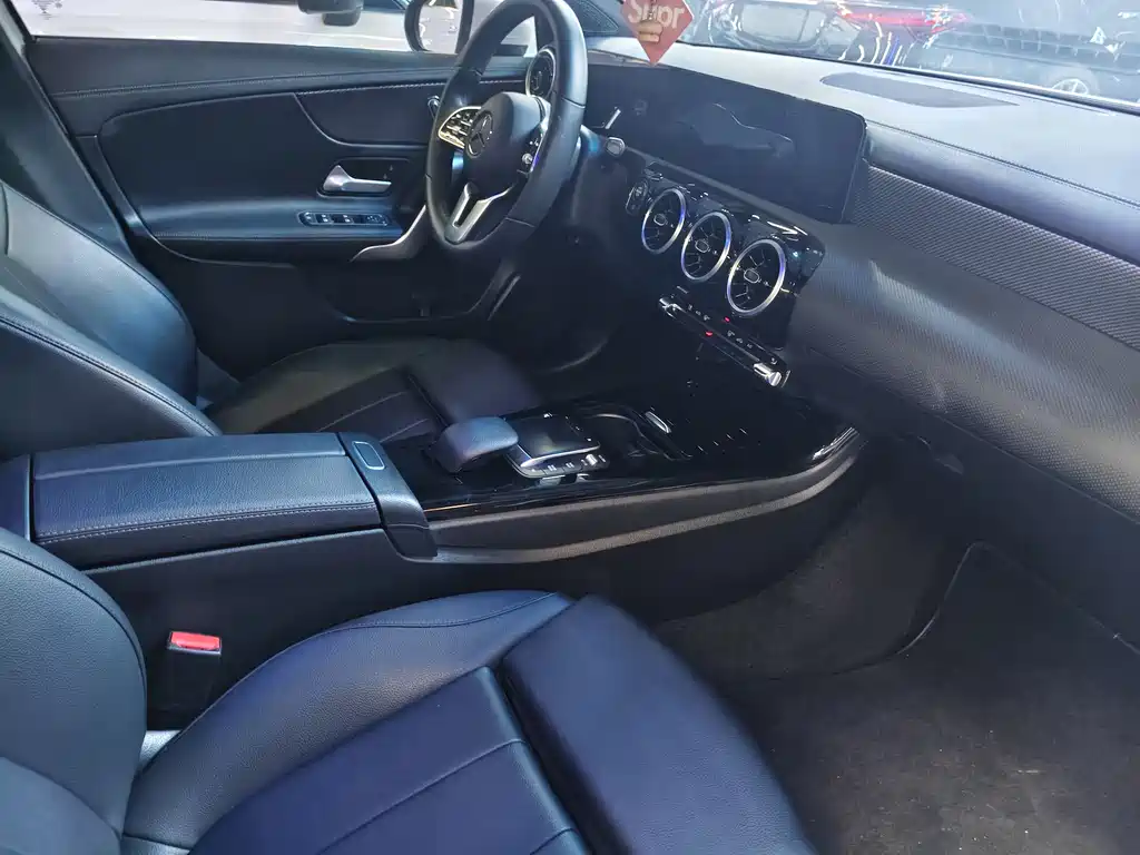 Mercedes-Benz A-Class 2022 — фото 17