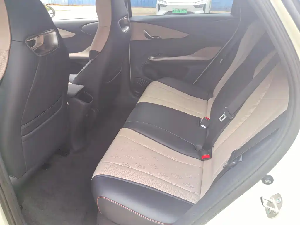 BYD Dolphin 2024