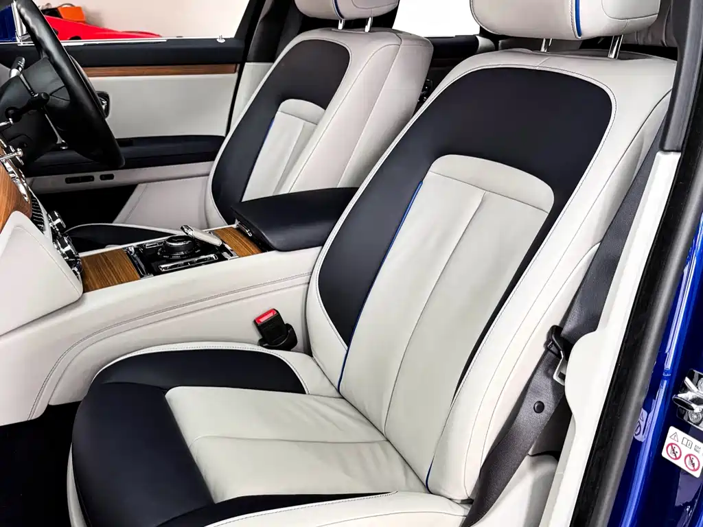 Rolls-Royce Ghost 2021 — фото 14