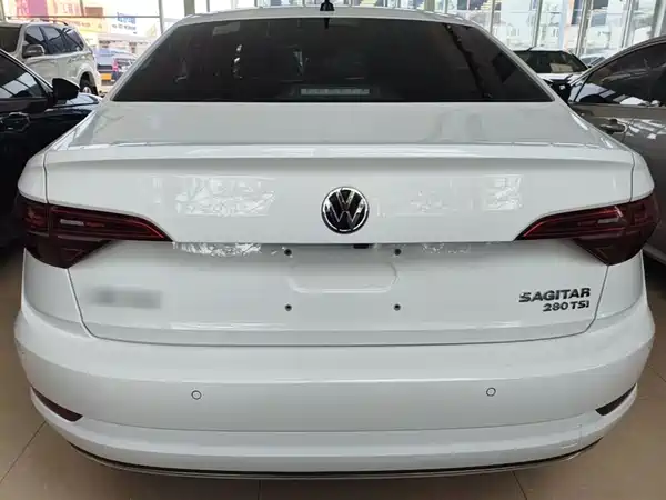 Volkswagen Sagitar 2022