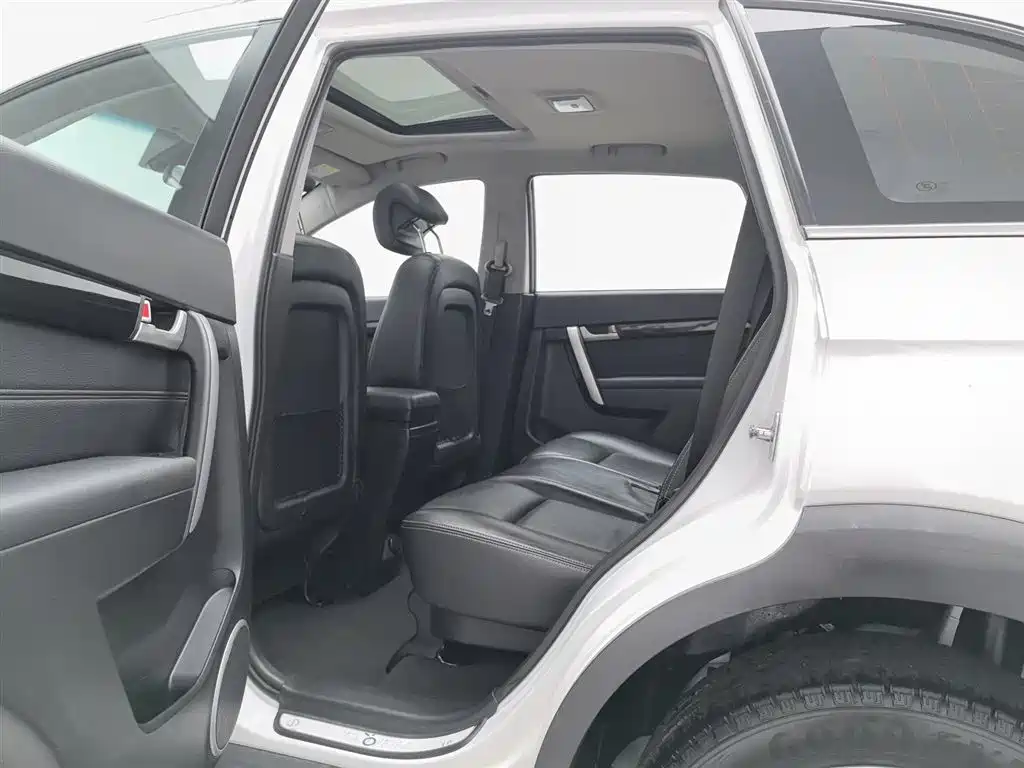 Chevrolet Captiva 2014 — фото 15