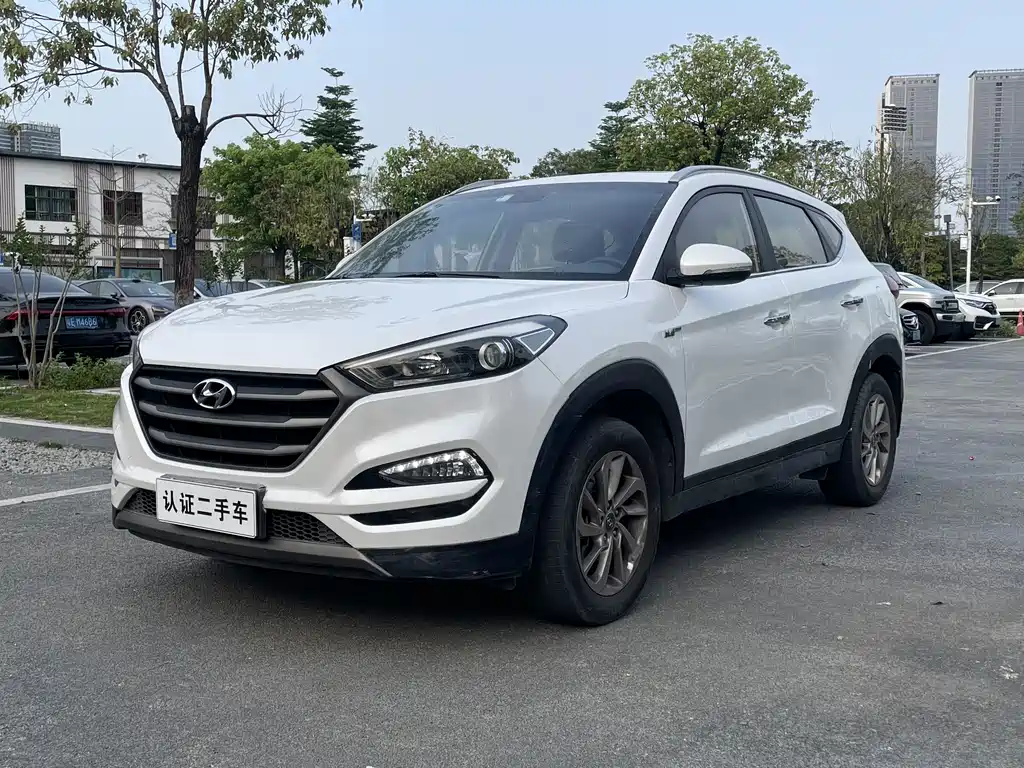 Hyundai Tucson 2016 — фото 1