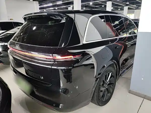 Li Auto L8 2023