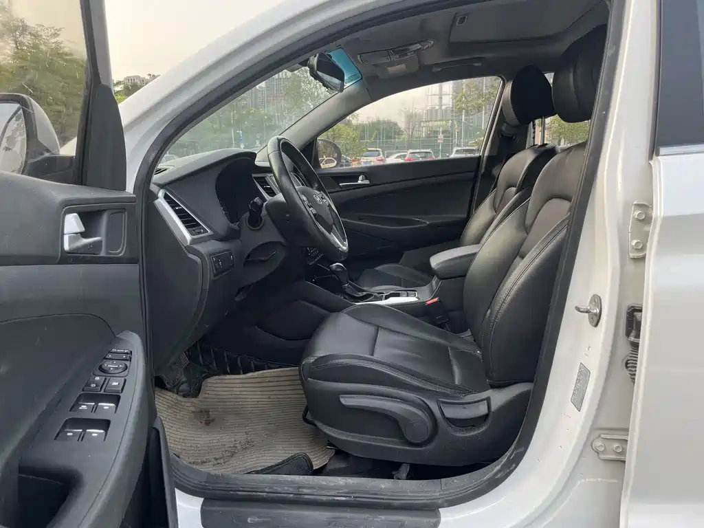 Hyundai Tucson 2016 — фото 4