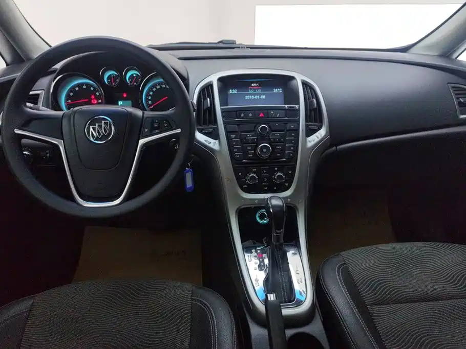 Buick Excelle GT 2014 — фото 12
