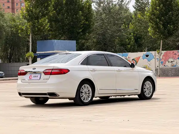 Ford Taurus 2018