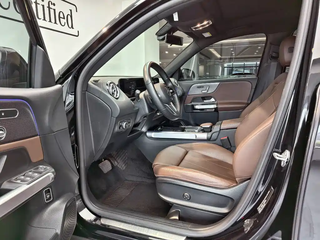 Mercedes-Benz GLB 2021