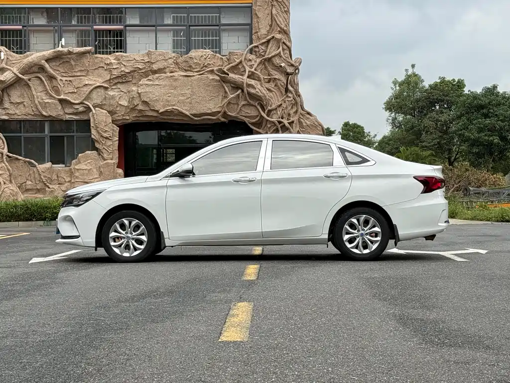 GAC Motor Trumpchi GA4 2018