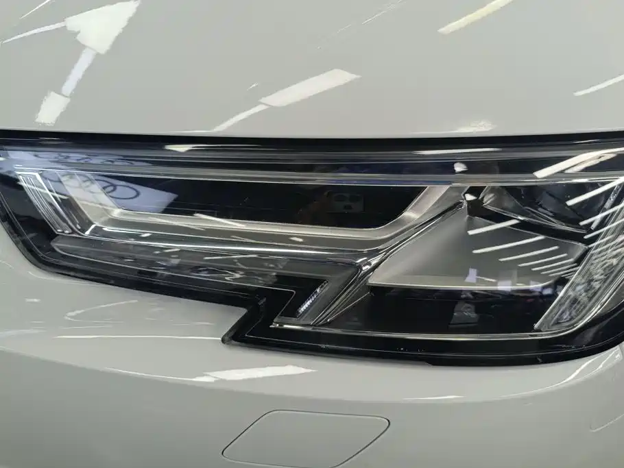 Audi A4L 2018
