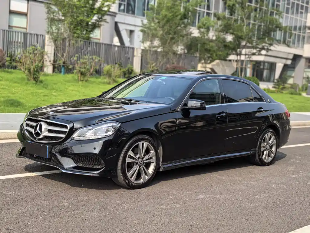 Mercedes-Benz E-Class 2015