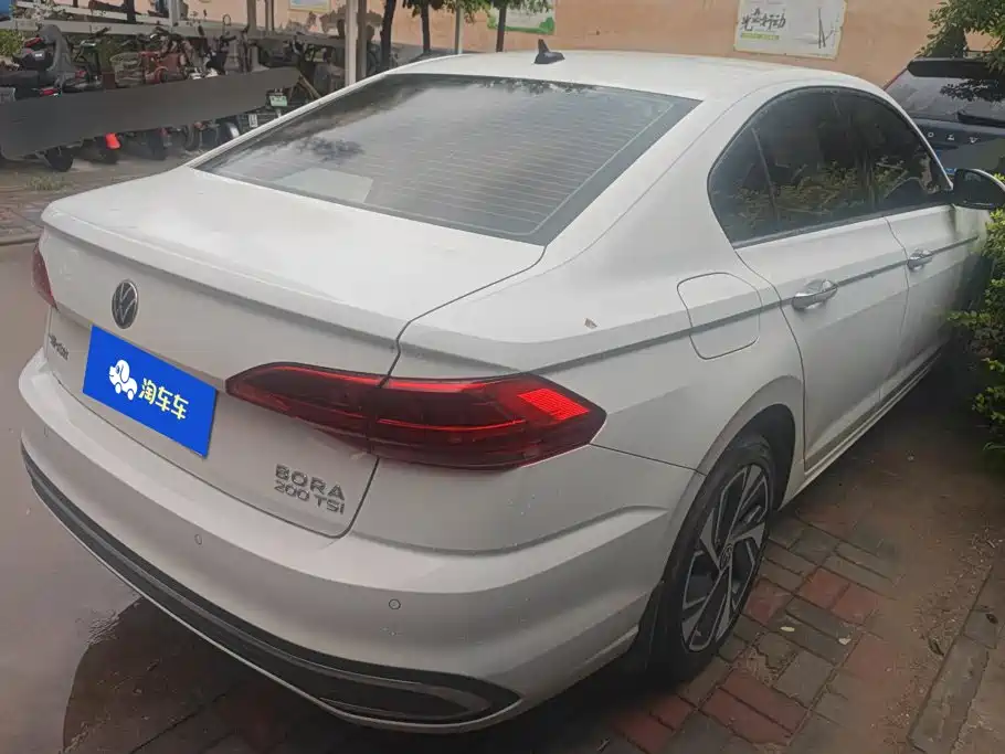 Volkswagen Bora 2023