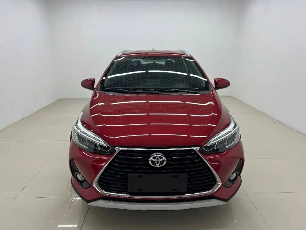 Toyota Yaris L 2022