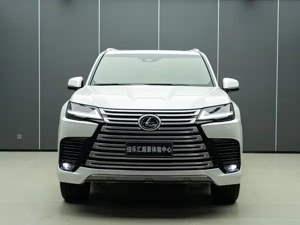 Lexus LX 2026
