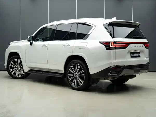 Lexus LX 2026