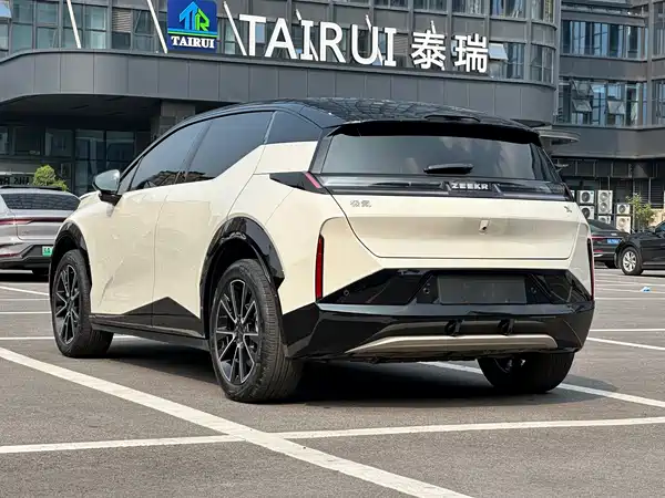 Zeekr X 2024