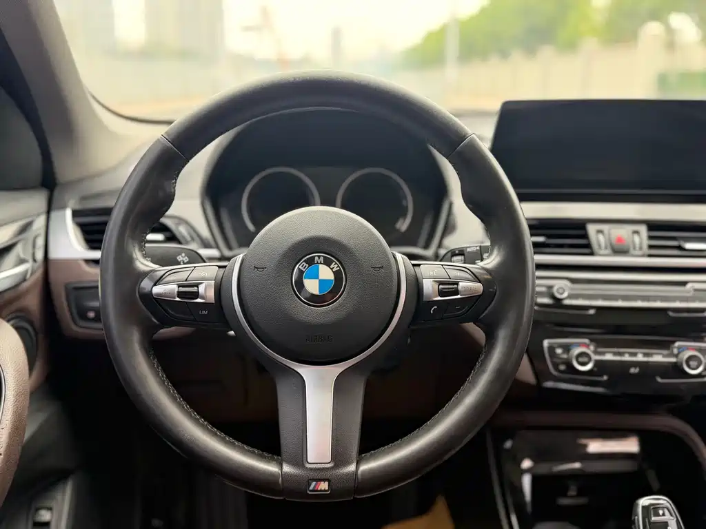 BMW X1 2020 — фото 8