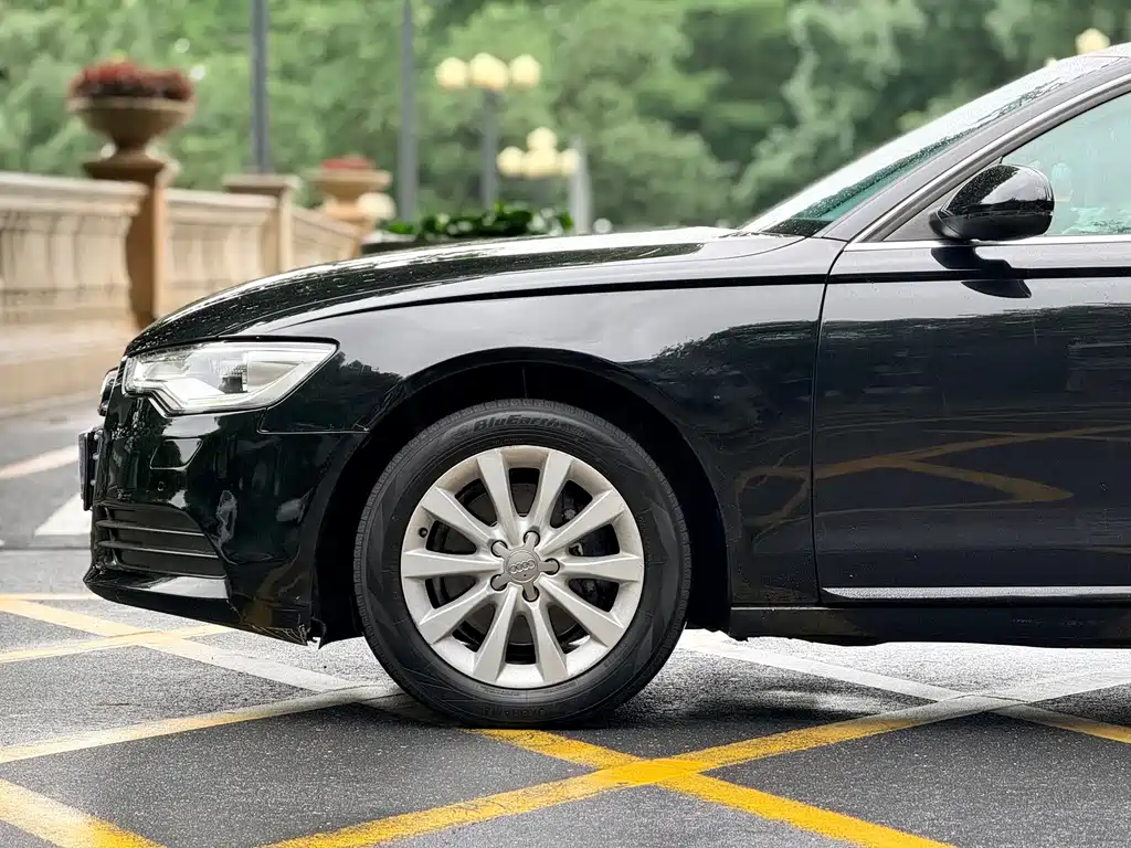 Audi A6L 2014 — фото 18