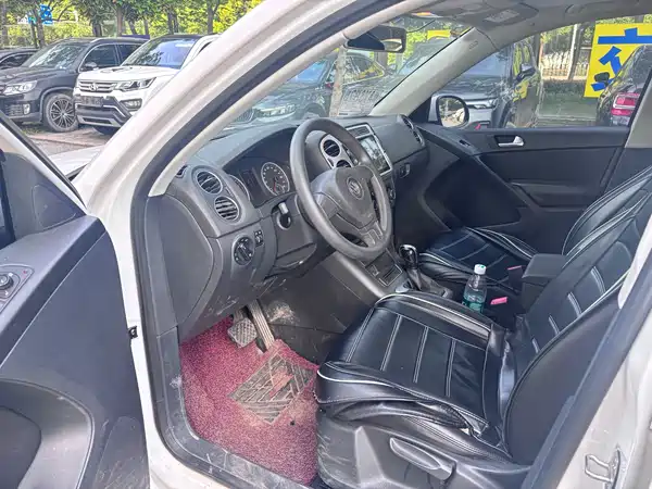 Volkswagen Tiguan 2015