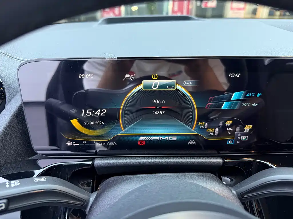 Mercedes-Benz GLA AMG 2023 — фото 12