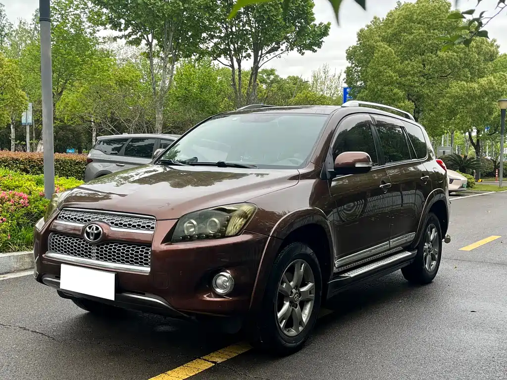 Toyota RAV4 2012