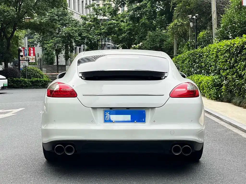 Porsche Panamera 2013