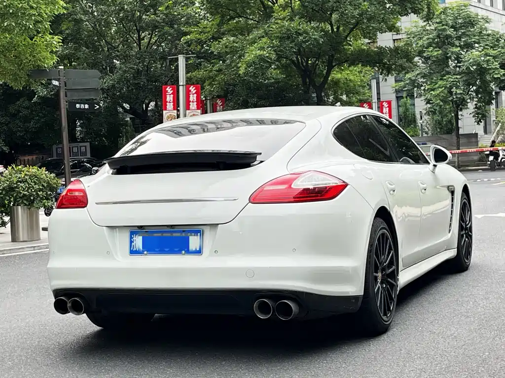 Porsche Panamera 2013