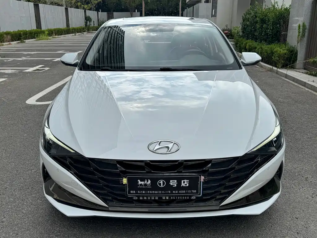 Hyundai Elantra 2021