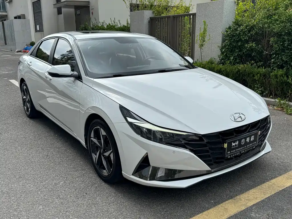 Hyundai Elantra 2021