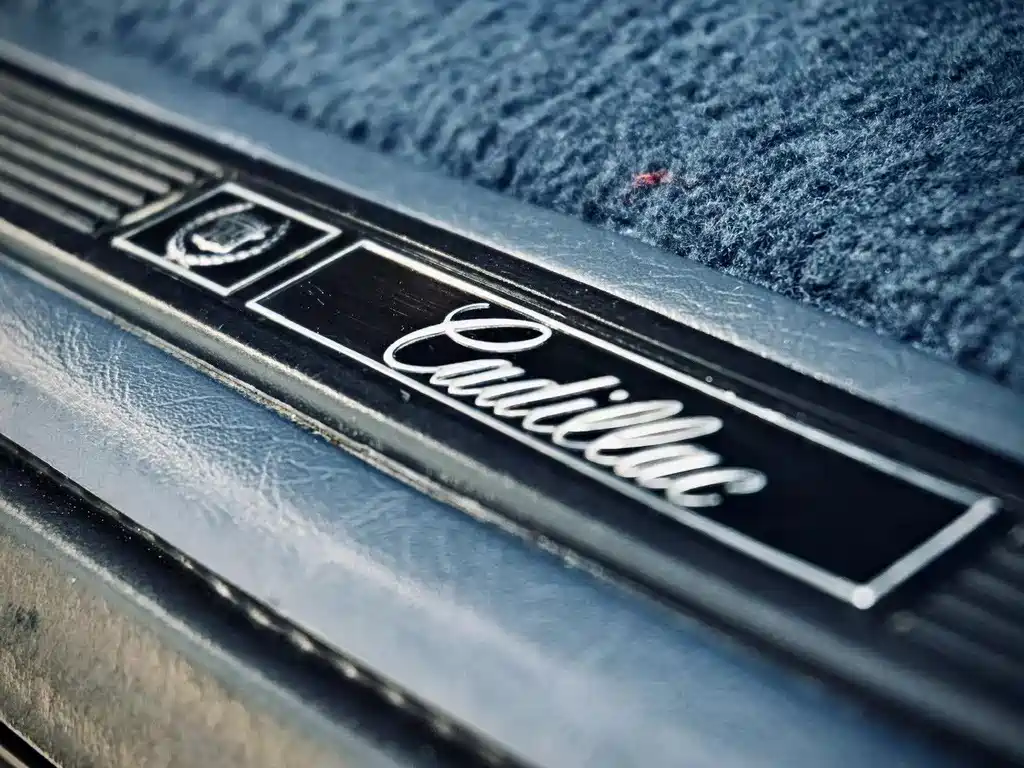 Cadillac  1993 — фото 8