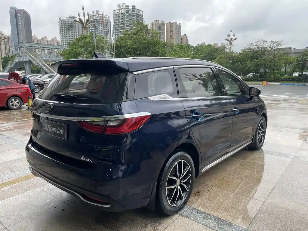 BYD MAX 2018 — фото 13