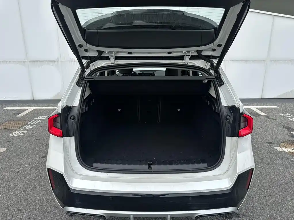 BMW X1 2024 — фото 11