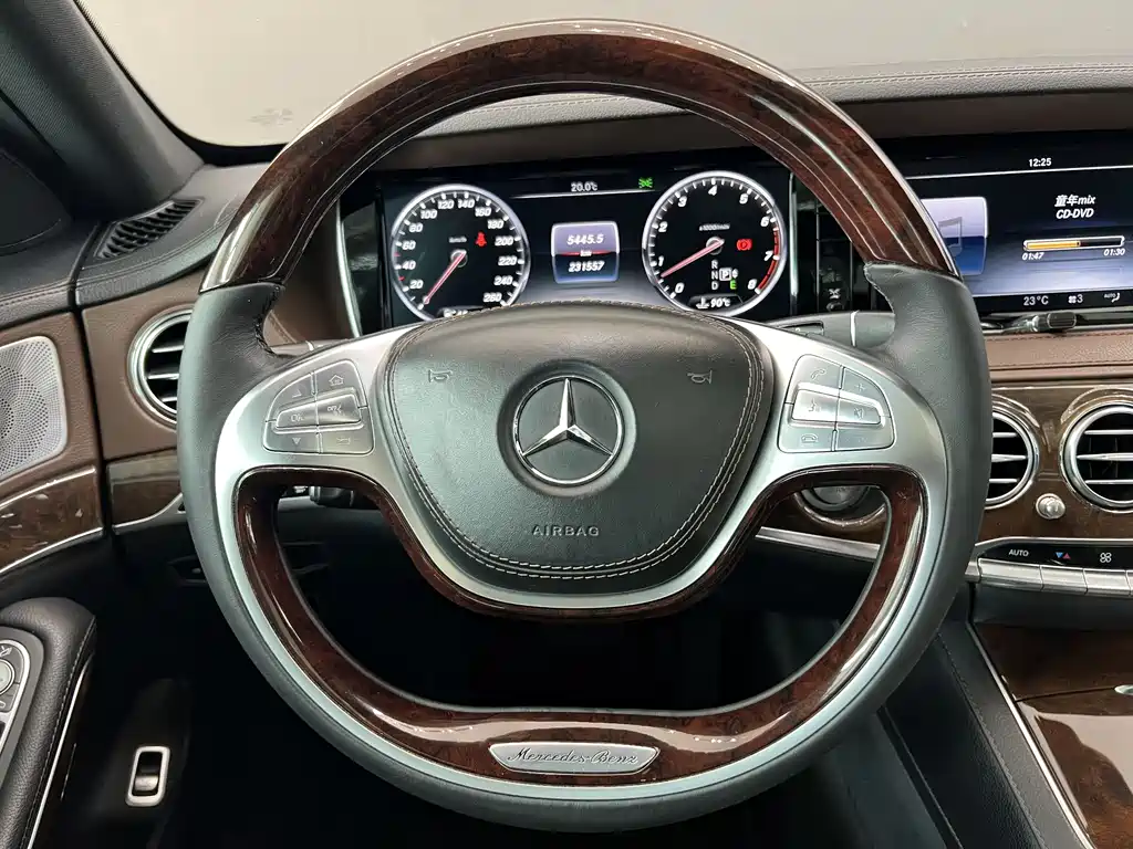 Mercedes-Benz S-Class 2017 — фото 18