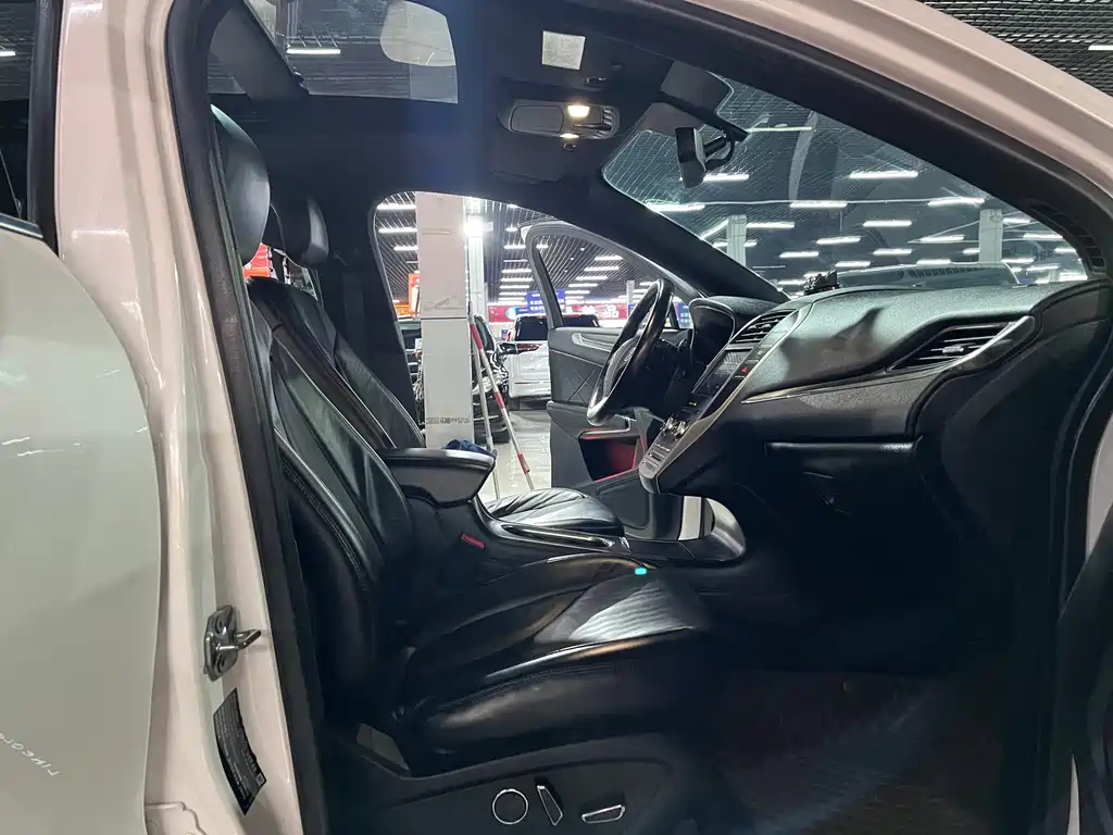 Lincoln MKC 2019 — фото 11