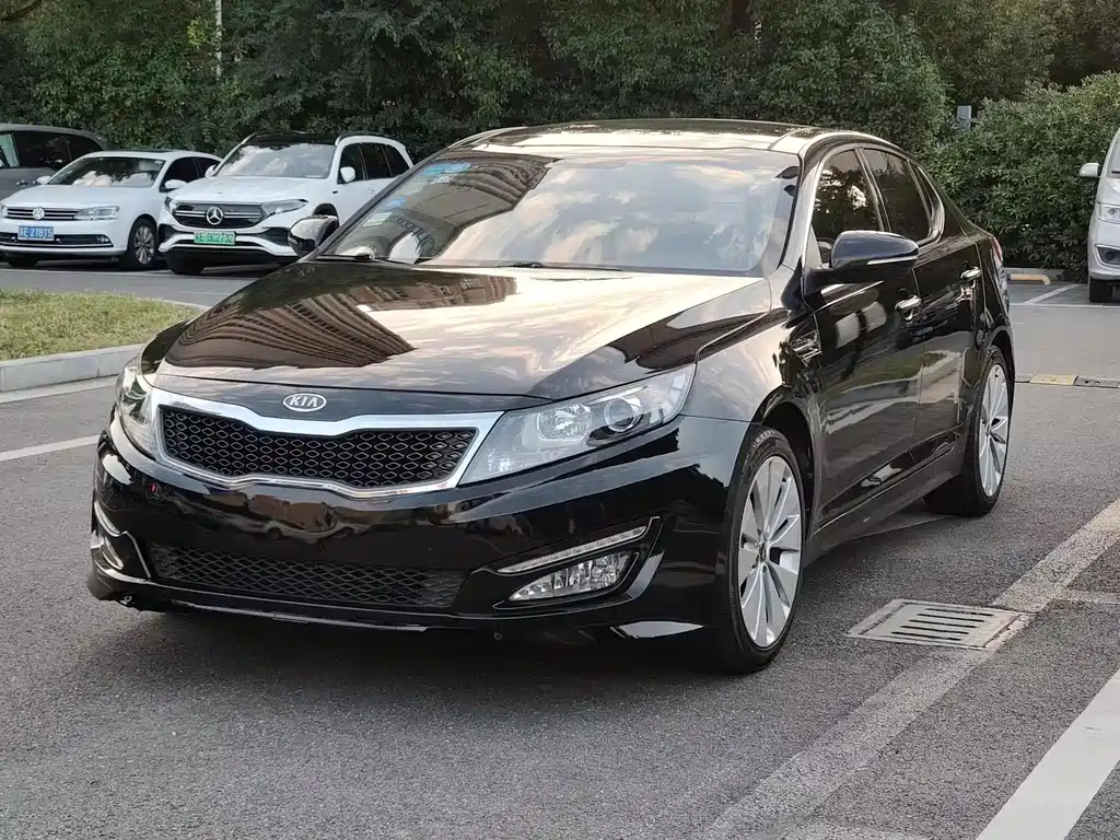 Kia K5 2011