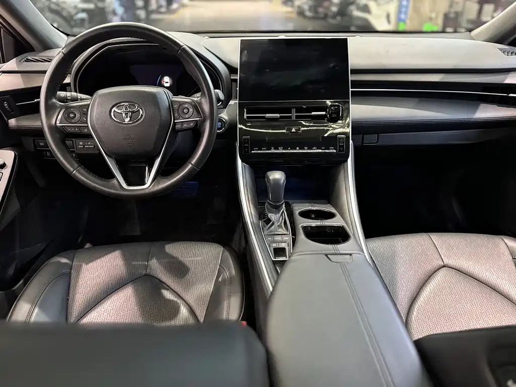 Toyota Avalon 2024 — фото 17