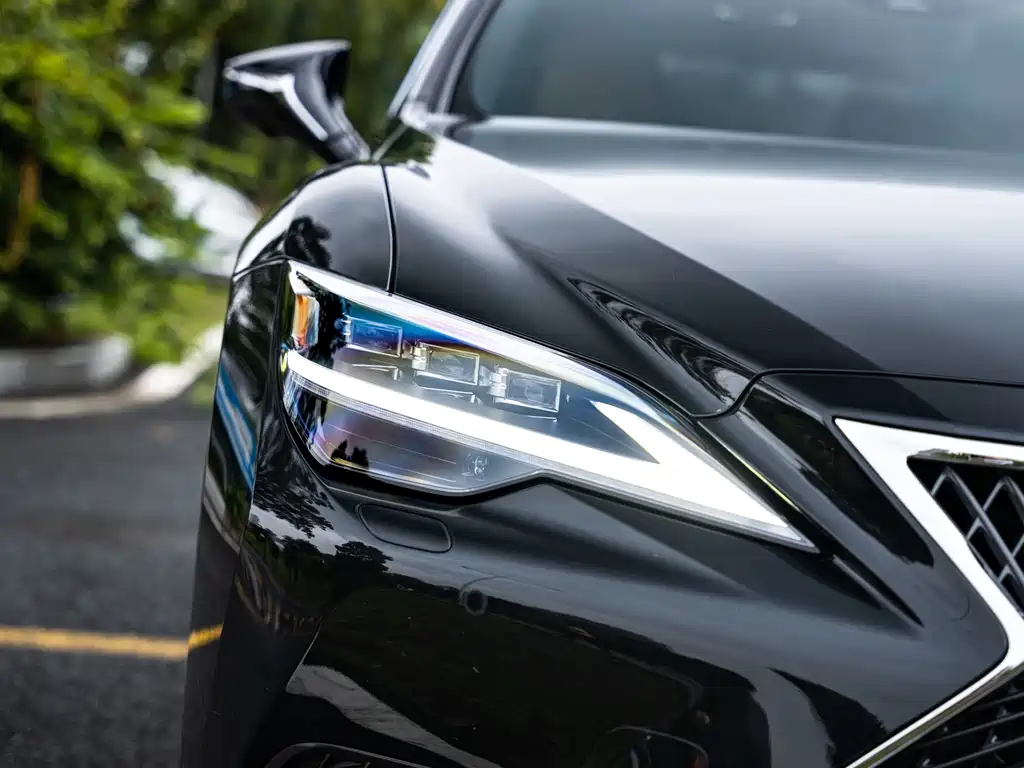Lexus LS 2023