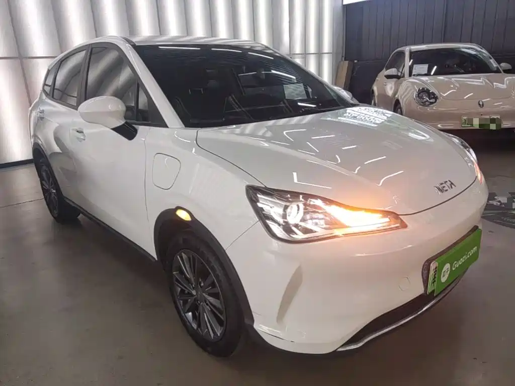 Neta V 2022