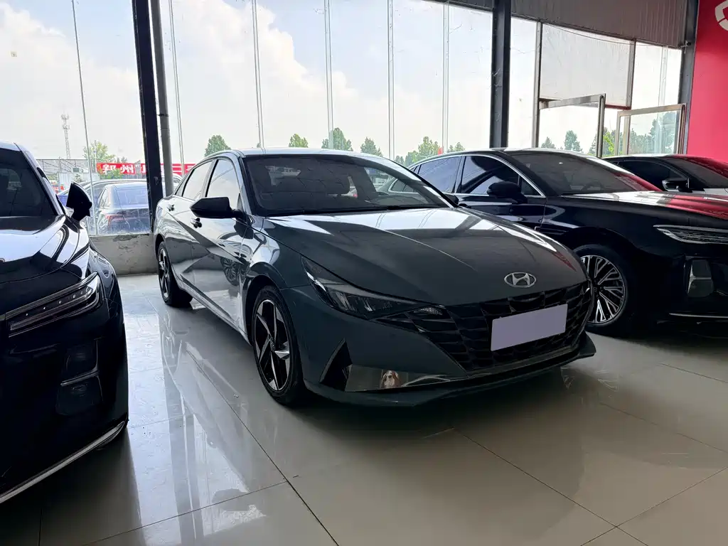Hyundai Elantra 2021