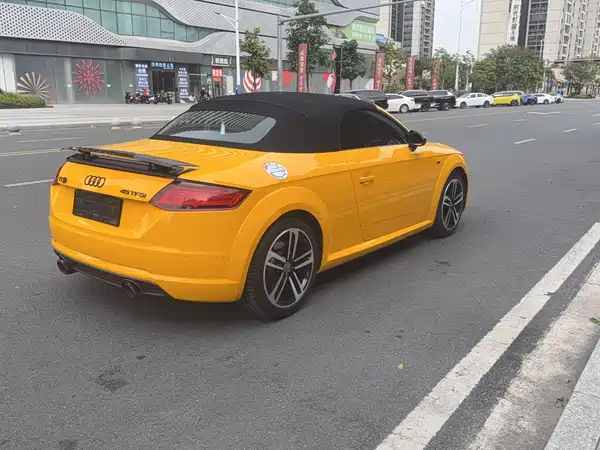 Audi TT 2015