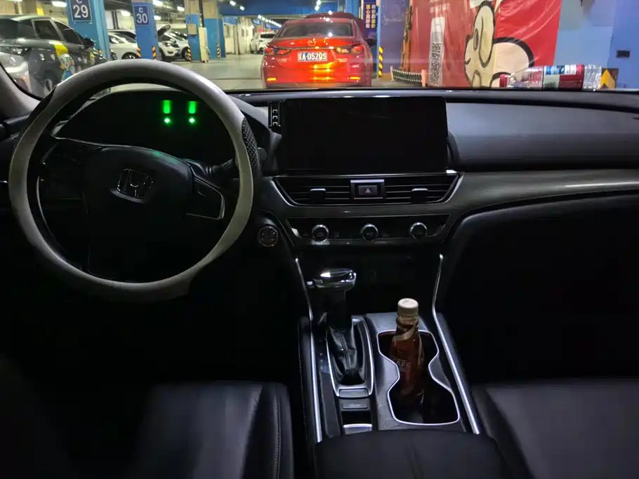 Honda Accord 2022 — фото 12