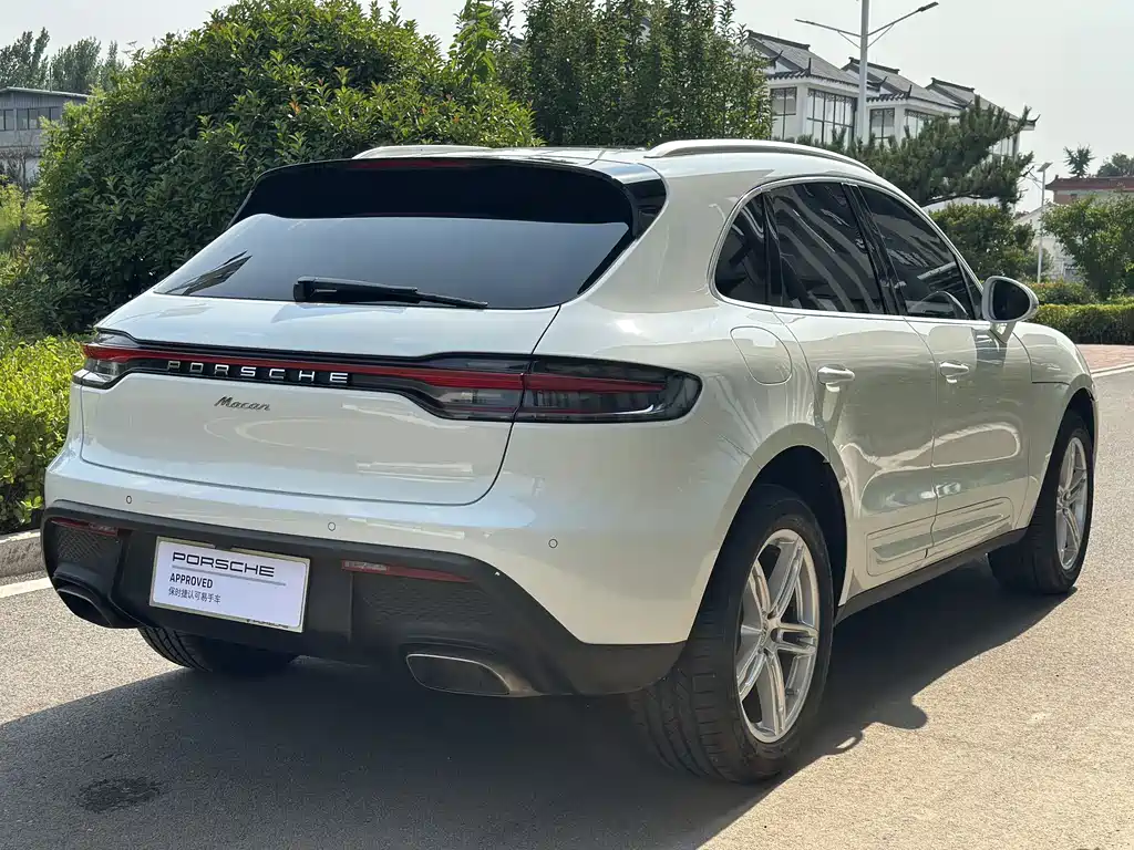 Porsche Macan 2023 — фото 14