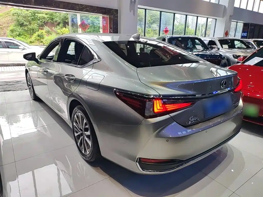 Lexus ES 2023 — фото 5