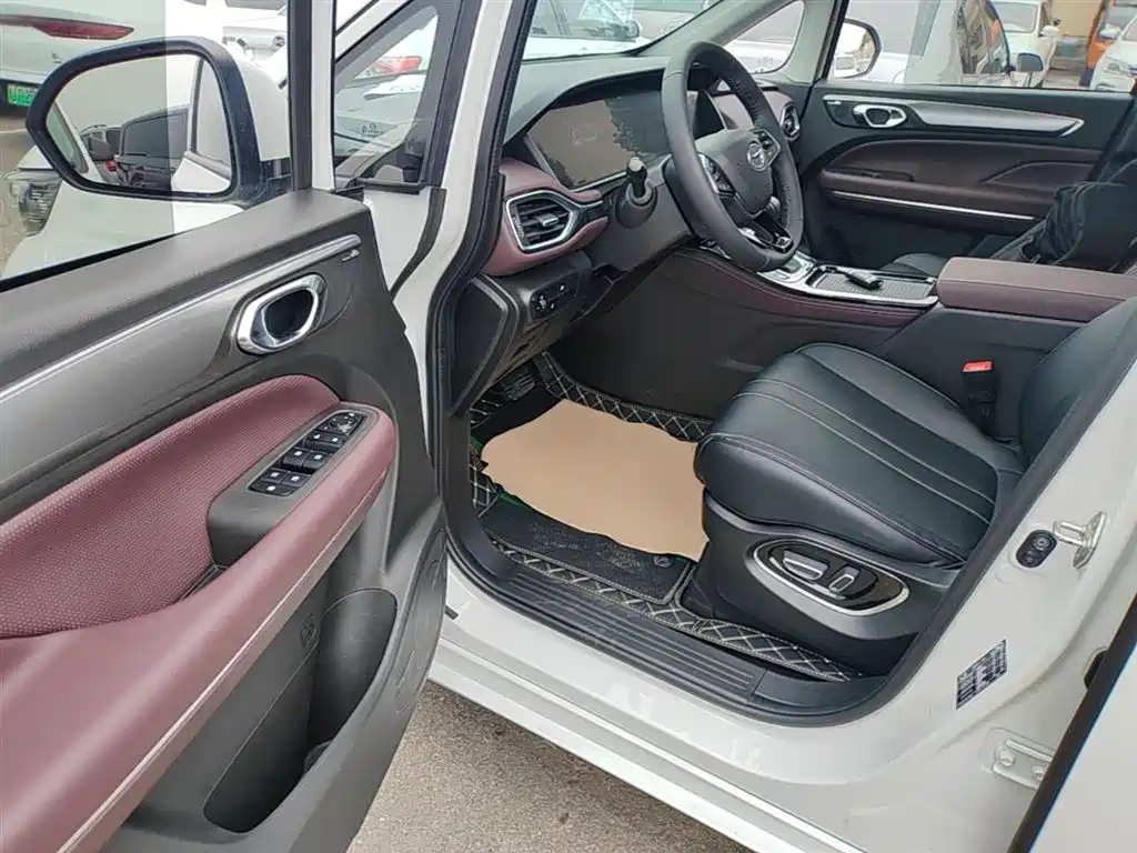 GAC Motor Trumpchi M6 2024 — фото 16