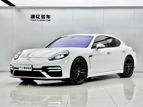 Porsche Panamera 2014