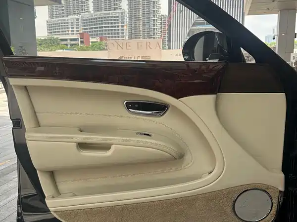 Bentley Mulsanne 2012