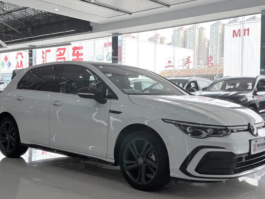 Volkswagen Golf 2022