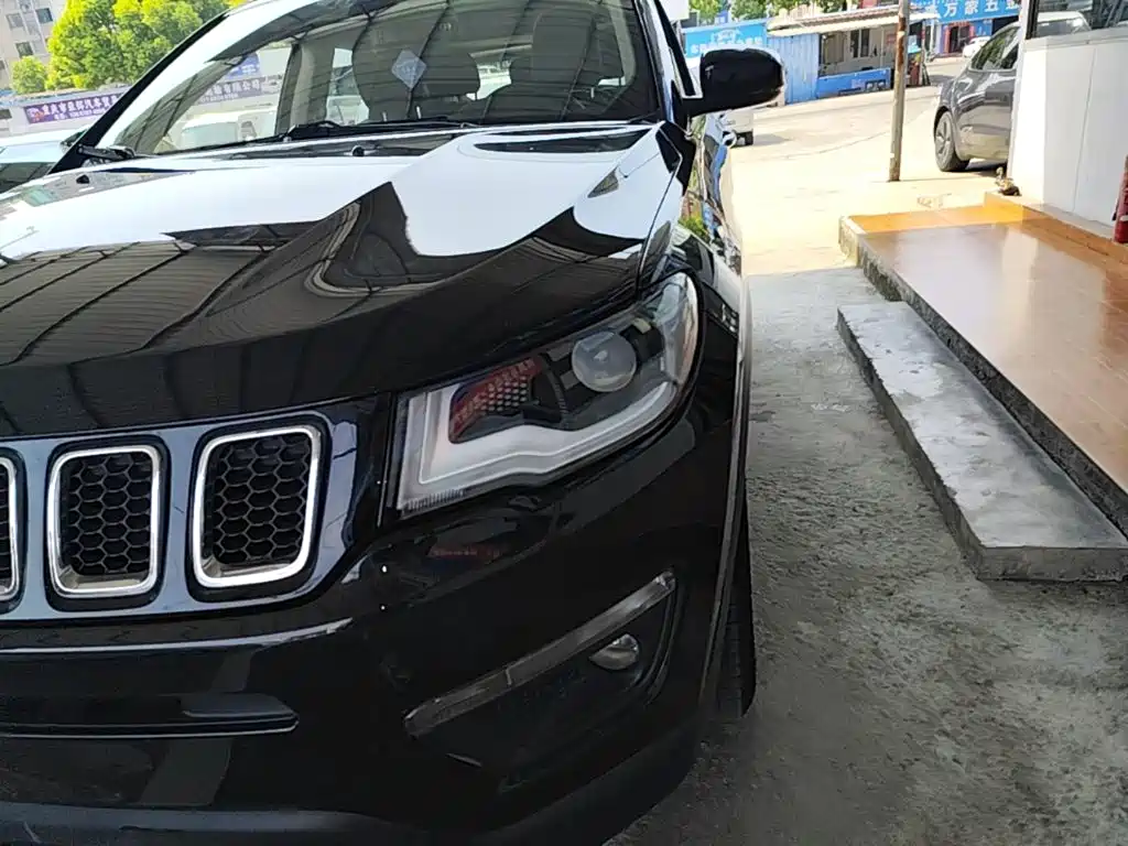 Jeep Compass 2020 — фото 24
